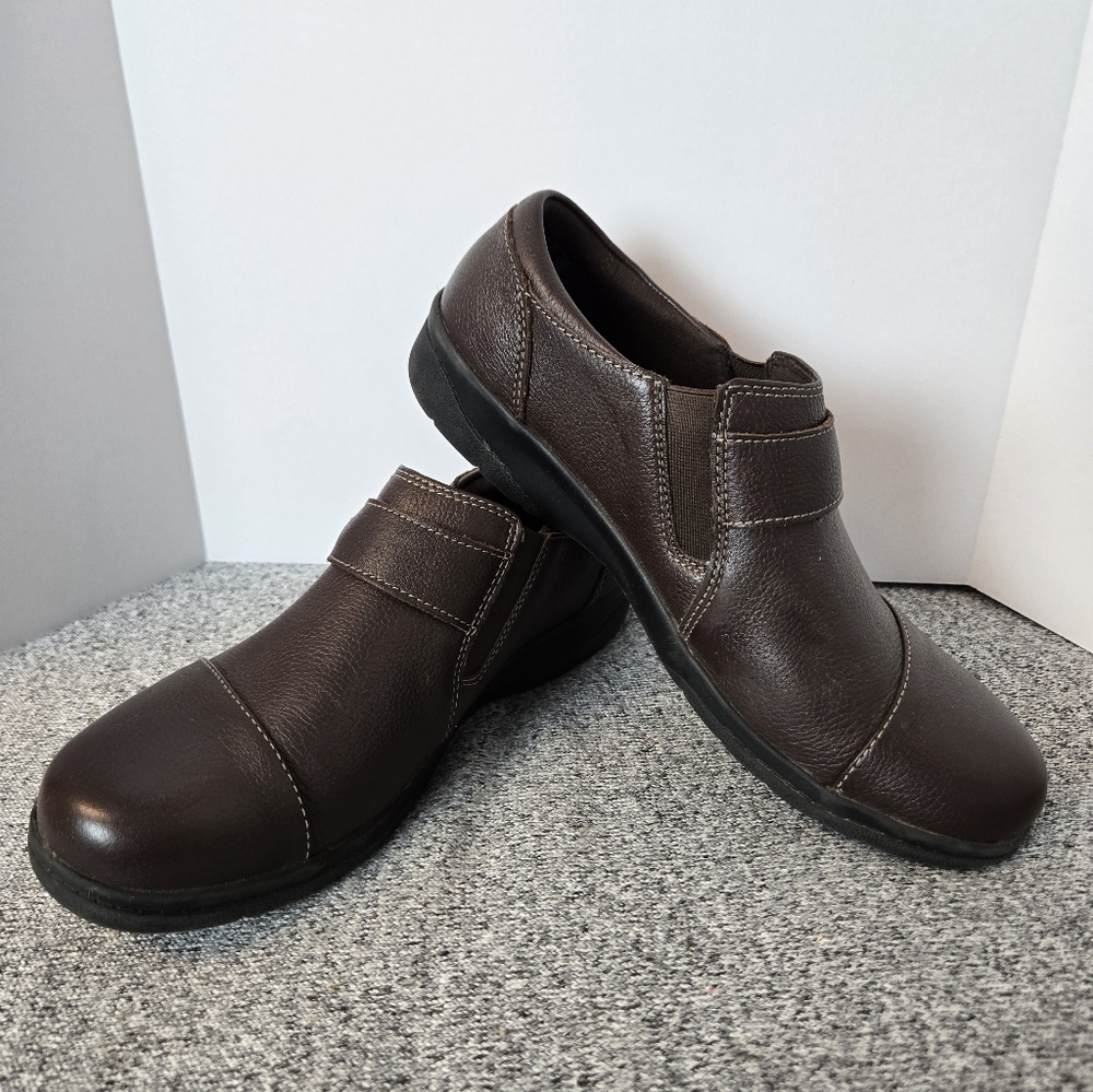 Clarks Collection Shoes Womens Size 8.5 Brown Slip- On Strap Comfort Mary Jane